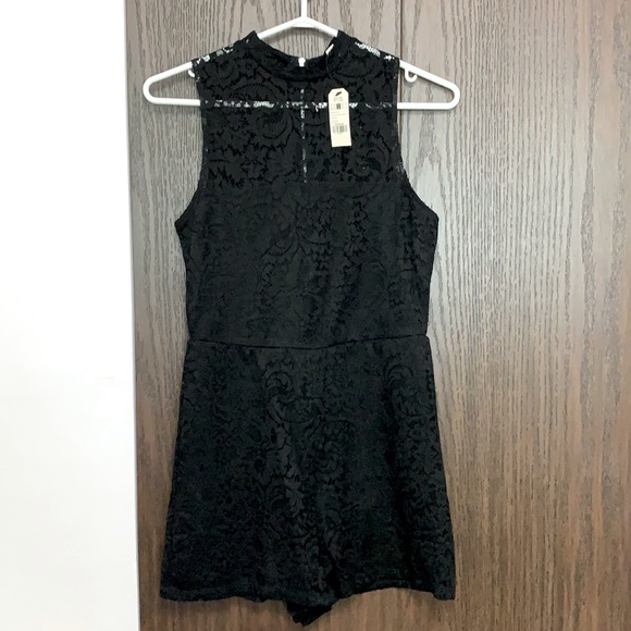 Garage black lace romper - Picture 1 of 3